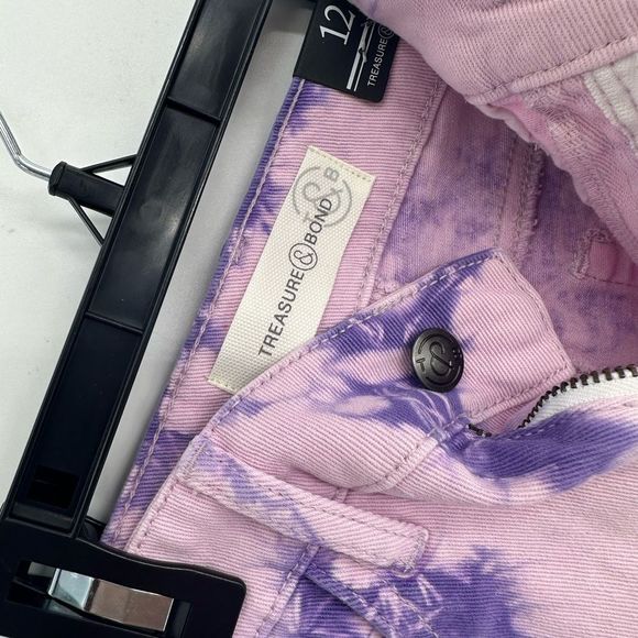 Treasure & Bond
Kids' High Waist
Denim Shorts - Picture 3 of 5